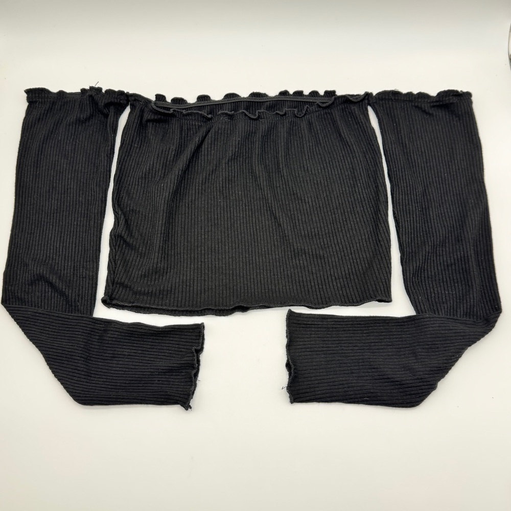 Forever 21 Black Off-Shoulder Ribbed Tube Top with Attached Sleeves